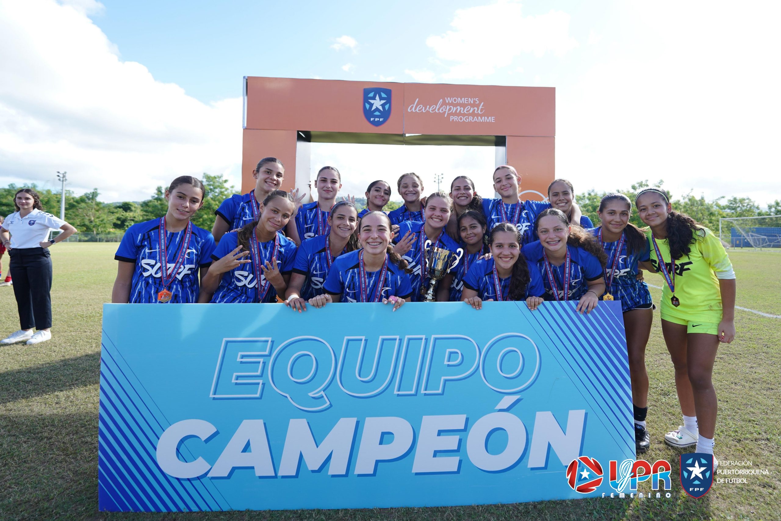 Puerto Rico Surf campeón de la U15 LJPR Femenina, ganaron en la final 6 a 0 a Caribbean Stars